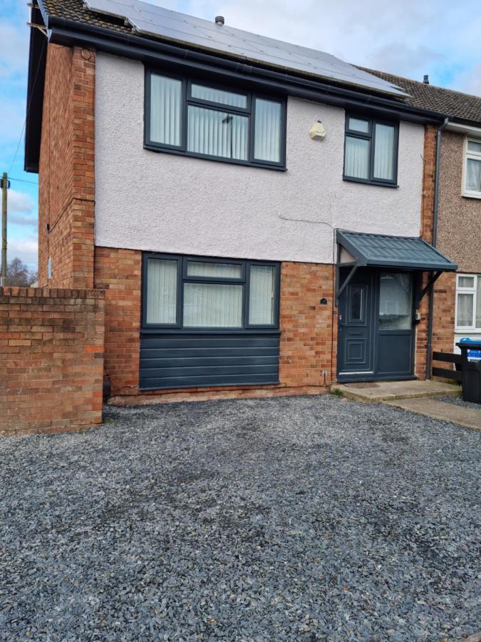 Entire House - Cheshire Oaks/Ellesmere Port Extérieur photo